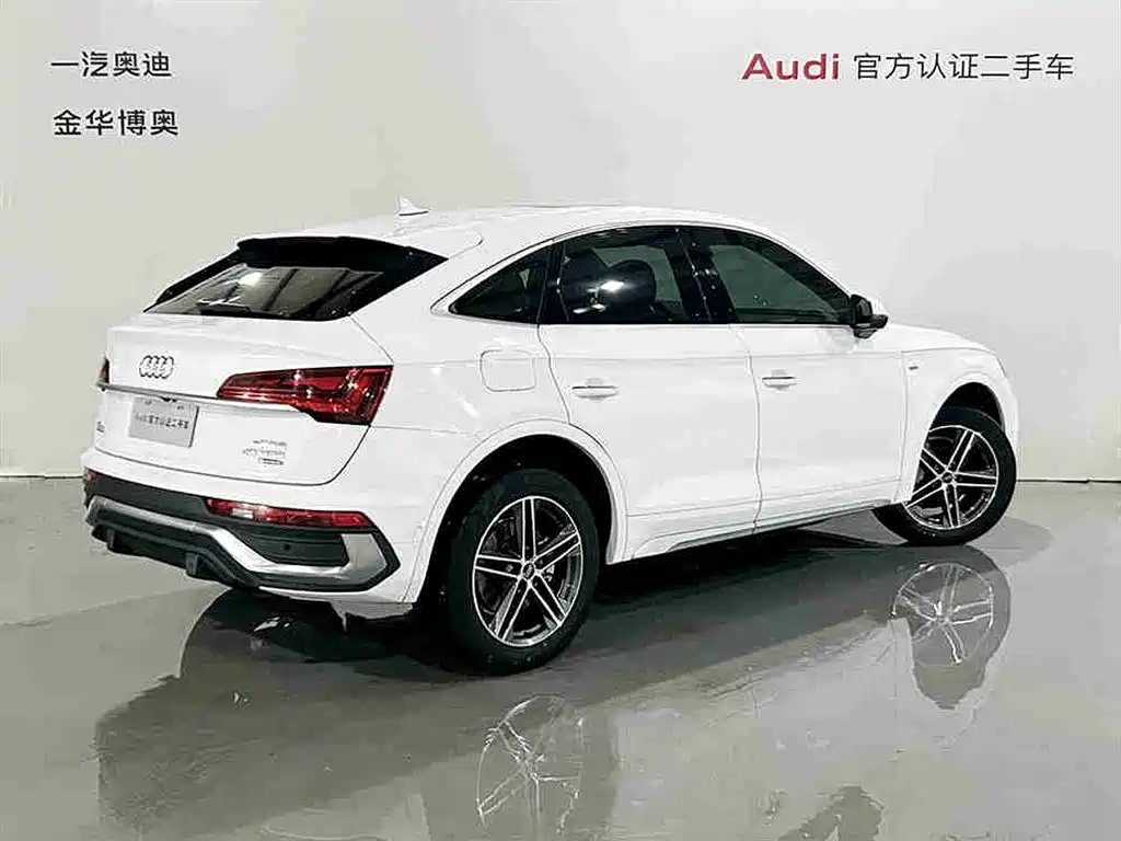 Audi Q5L Sportback 2022 — фото 4