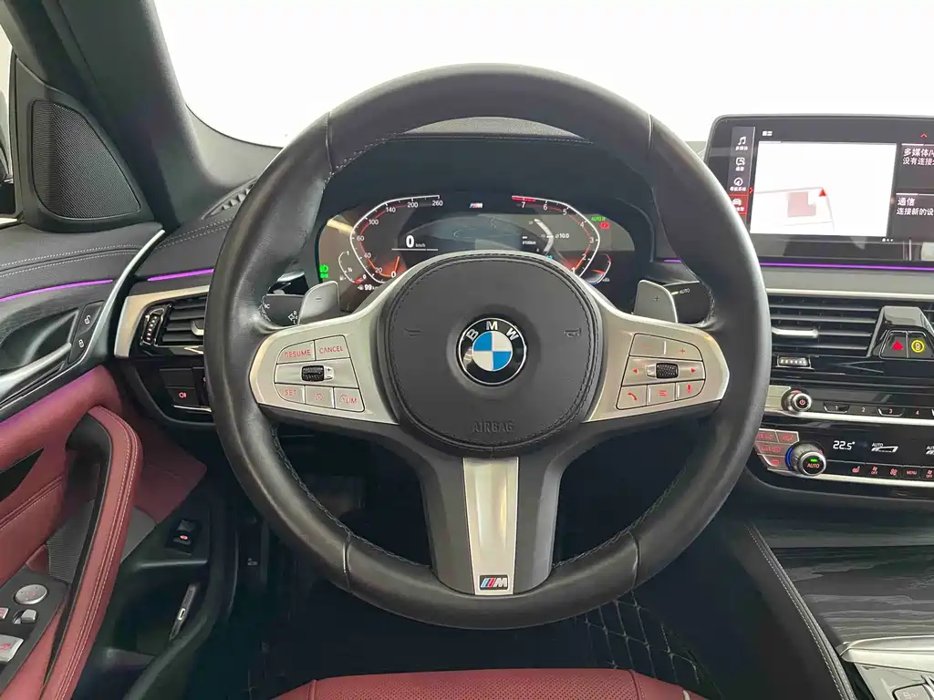 BMW 5 Series 2023 — фото 13