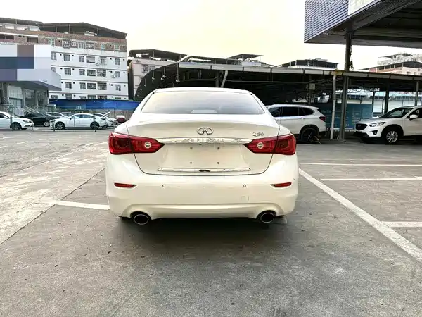 Infiniti Q50L 2016