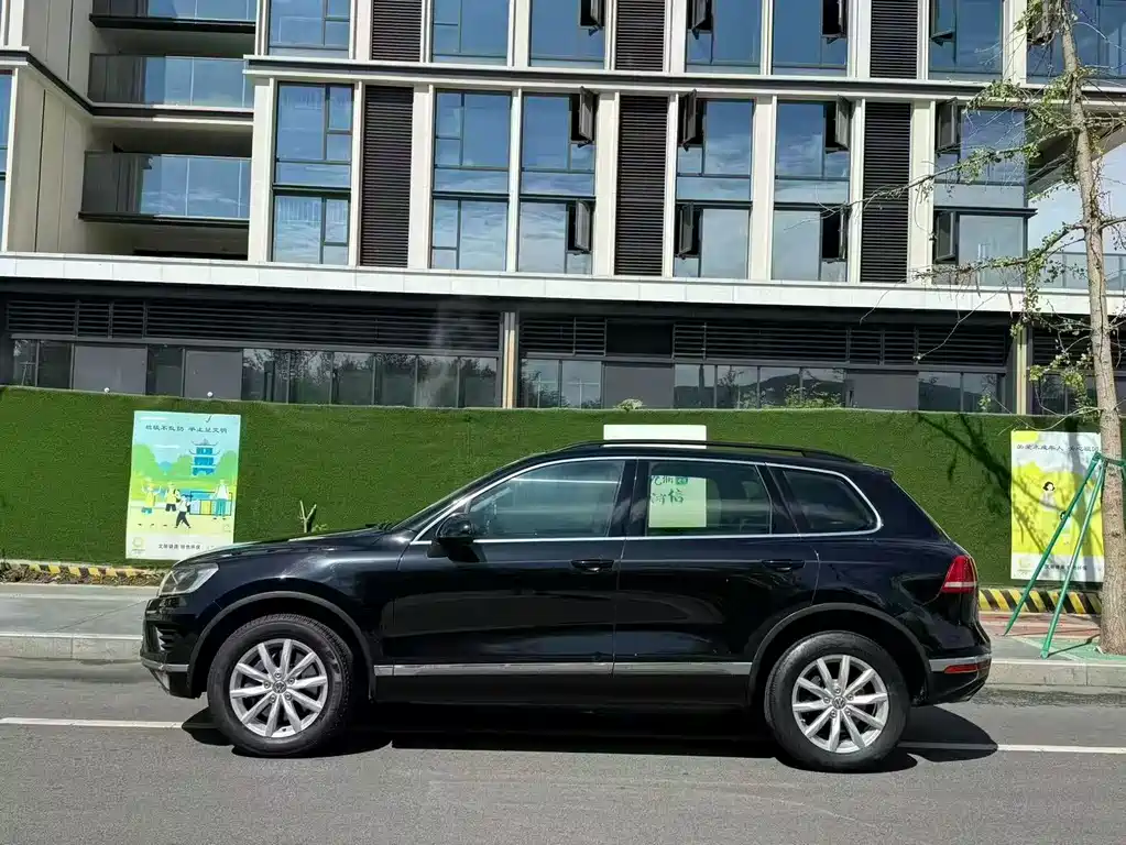 Volkswagen Touareg 2017 — фото 7