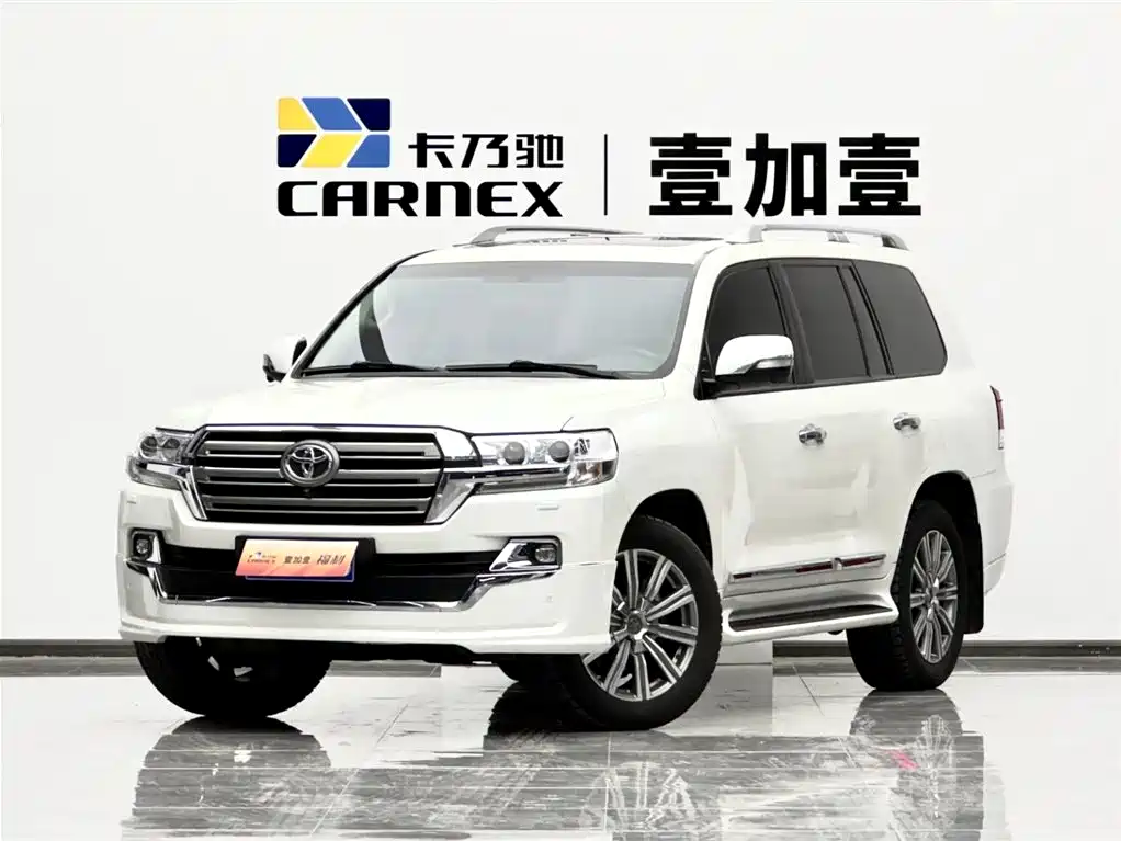 Toyota Land Cruiser 2018 — фото 1