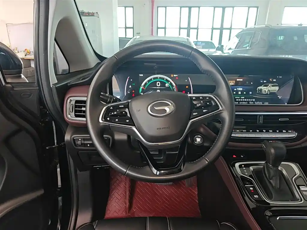 GAC Motor Trumpchi M6 2023 — фото 11