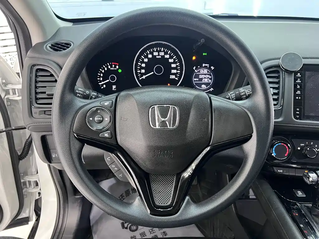 Honda Vezel 2022 — фото 11