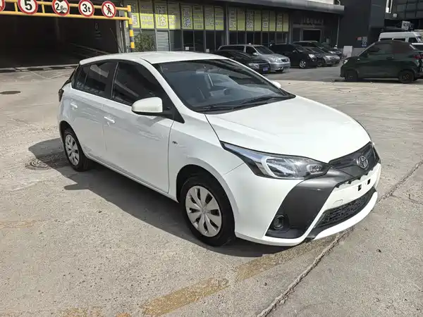 Toyota Yaris L 2020
