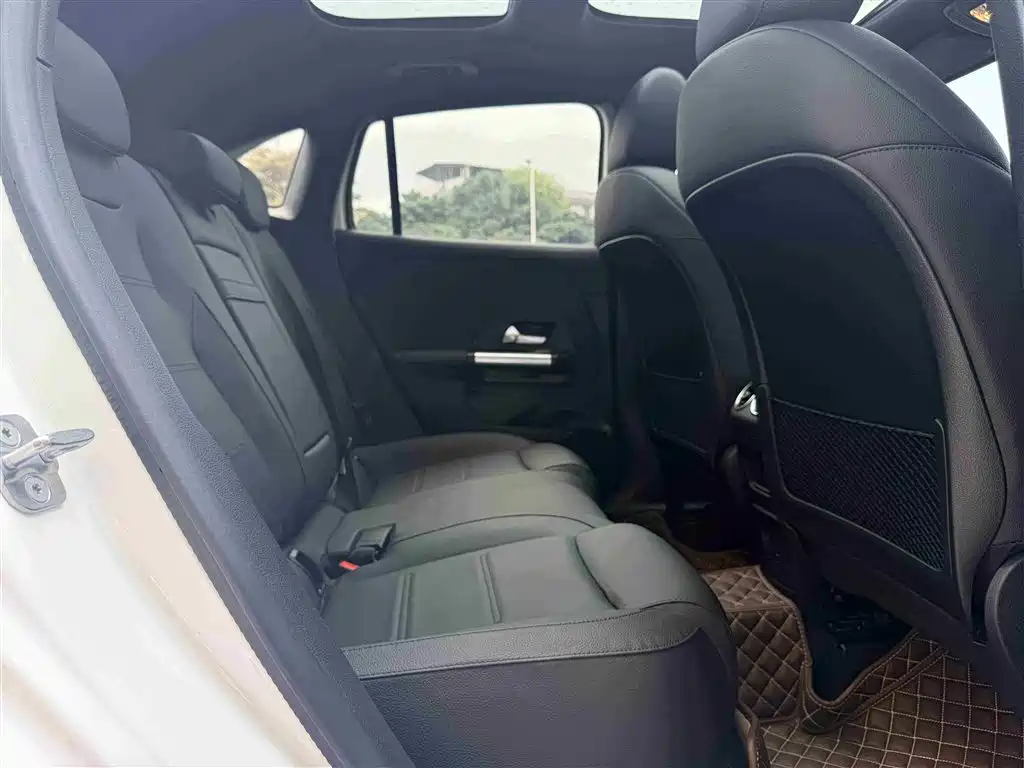 Mercedes-Benz GLA 2023 — фото 26