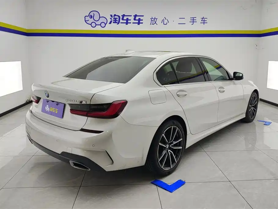 BMW 3 Series 2021