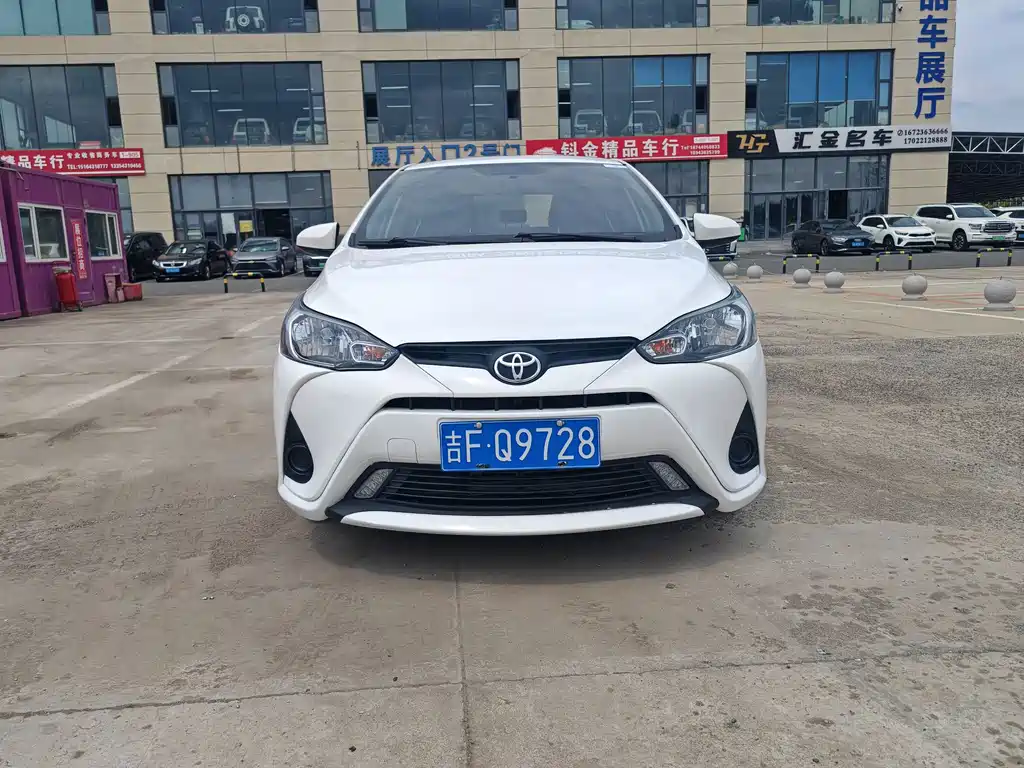 Toyota Yaris L 2018 — фото 1