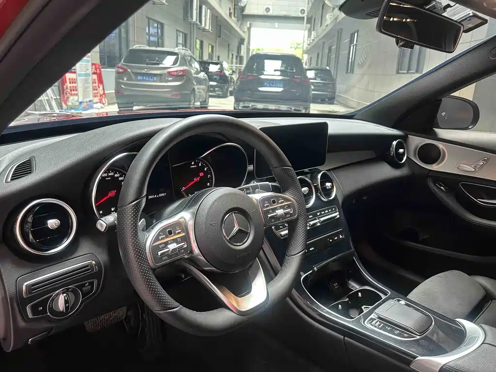 Mercedes-Benz C-Class 2019 — фото 12