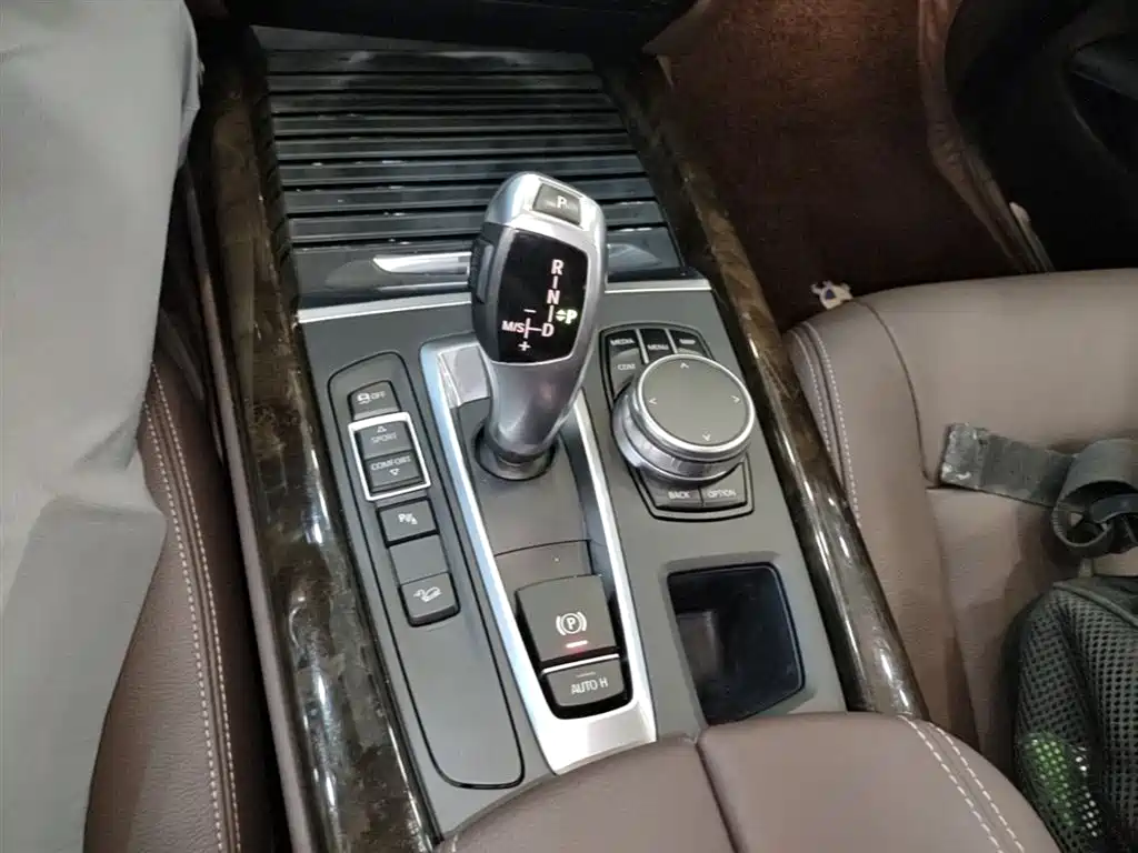 BMW X5 2017 — фото 14