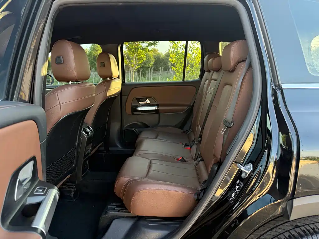 Mercedes-Benz GLB 2021