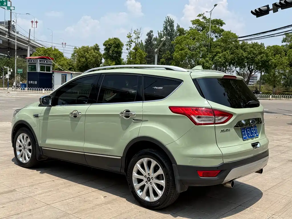Ford Kuga 2014 — фото 6