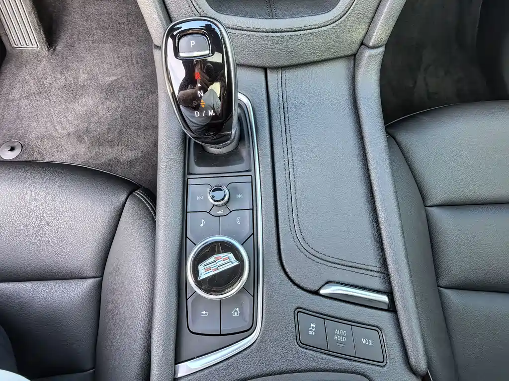 Cadillac XT6 2021 — фото 13