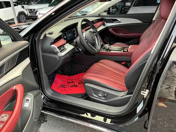 Hongqi H5 2026