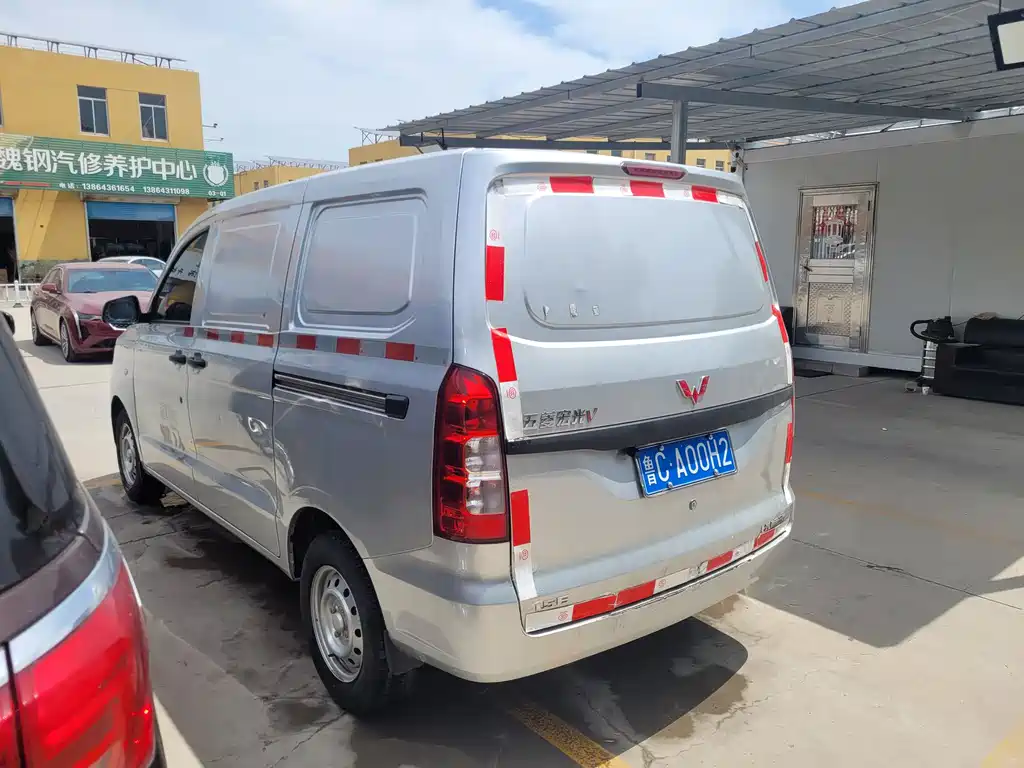 Wuling Hongguang V 2022 — фото 9