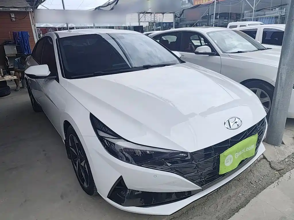 Hyundai Elantra 2021