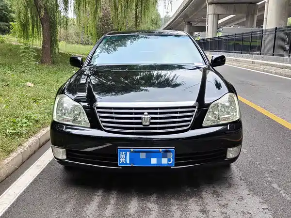 Toyota Crown 2009