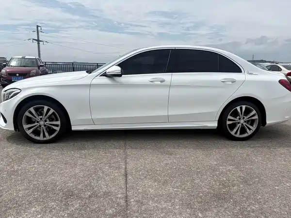 Mercedes-Benz C-Class 2016