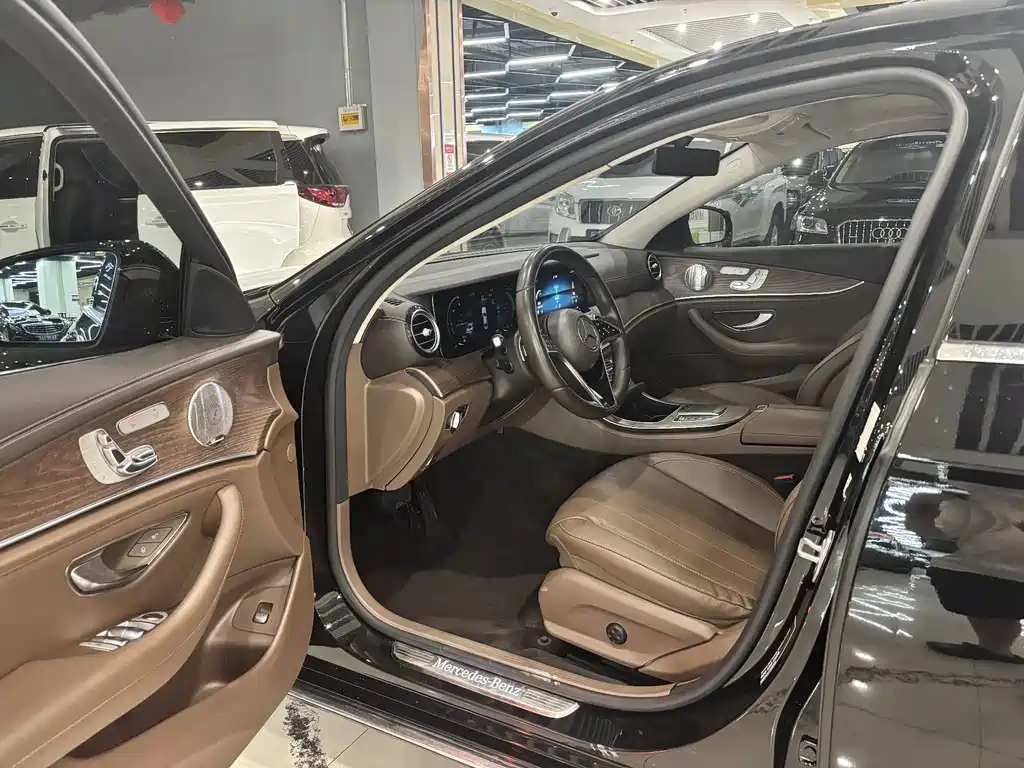 Mercedes-Benz E-Class 2021