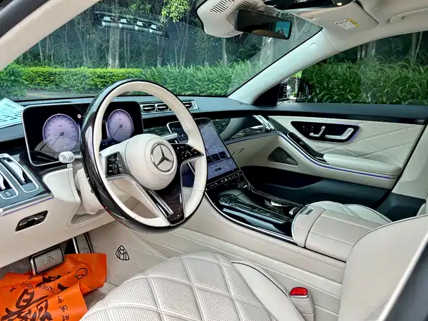 Mercedes-Benz Maybach S-Class 2025