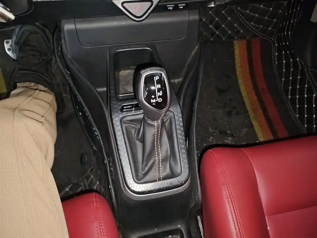 Geely Vision X1 2018 — фото 14