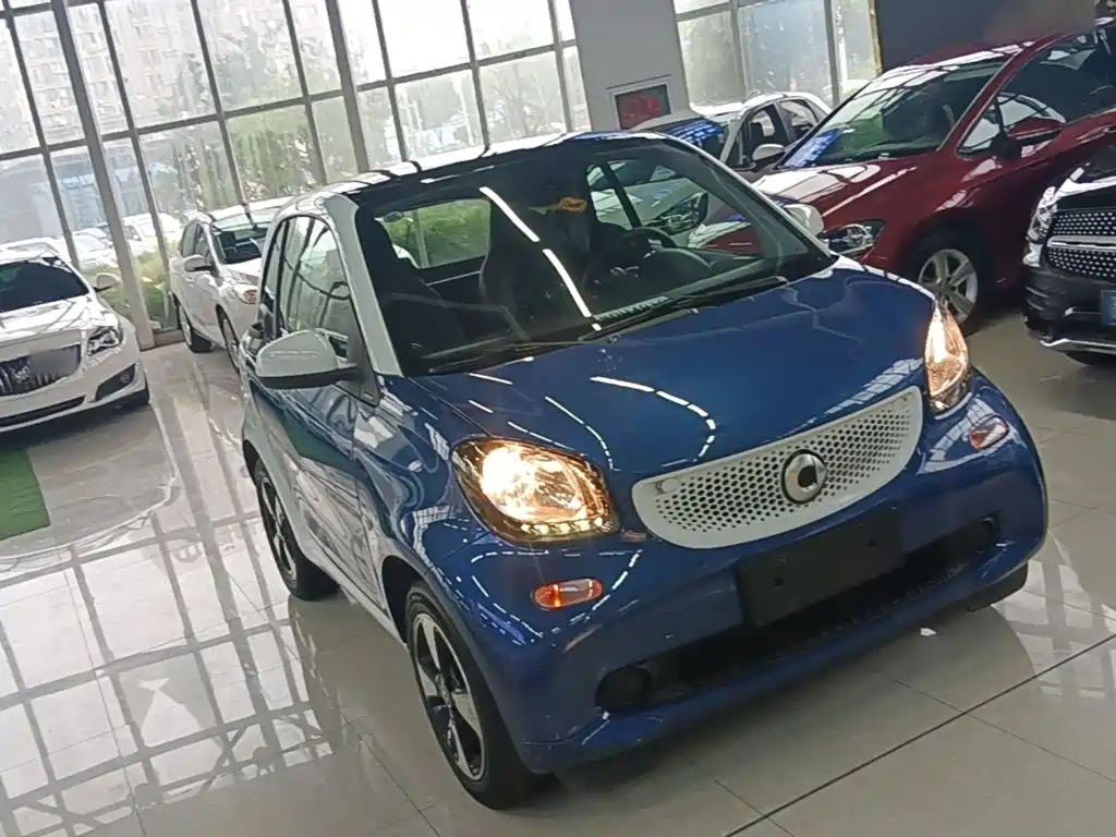 smart fortwo 2019 — фото 22
