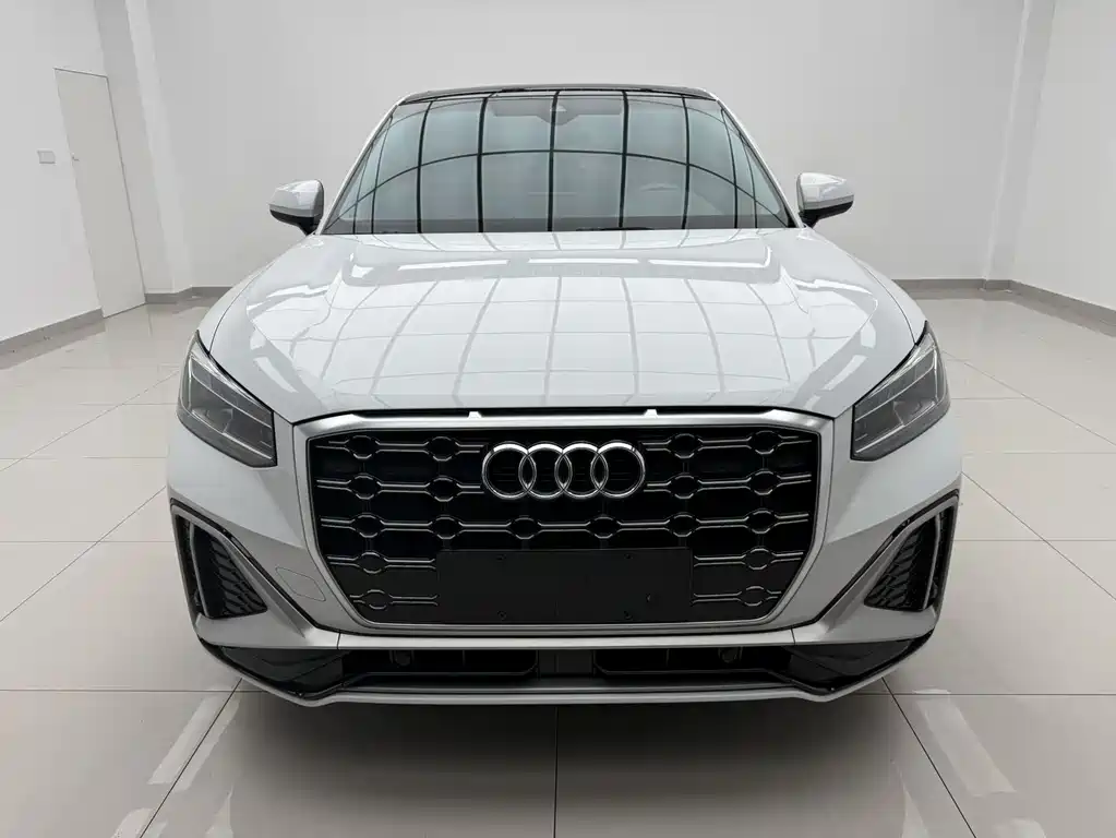 Audi Q2L 2022