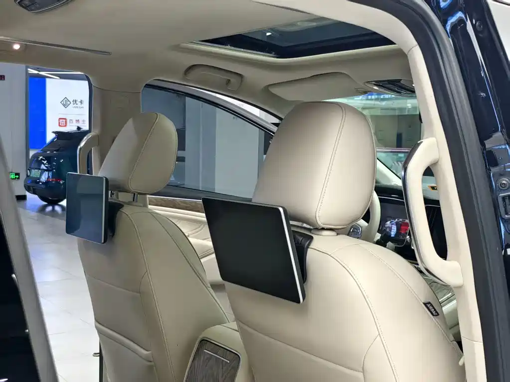 GAC Motor Trumpchi M8 2022 — фото 12