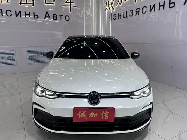 Volkswagen Golf 2023