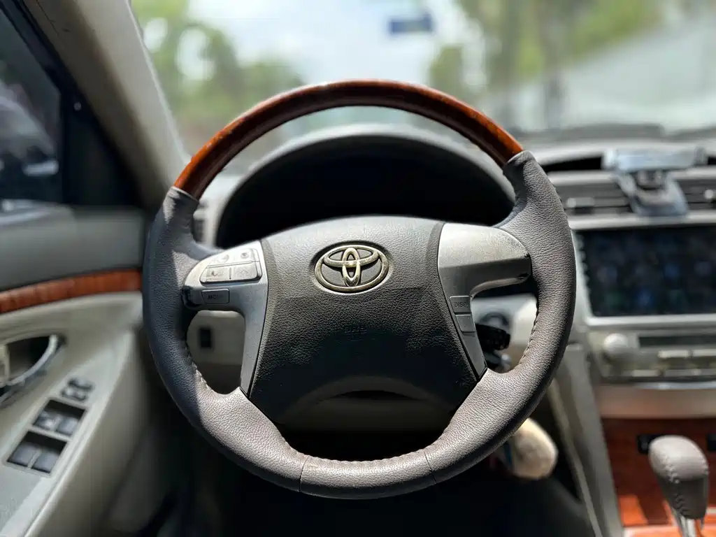 Toyota Camry 2007 — фото 22