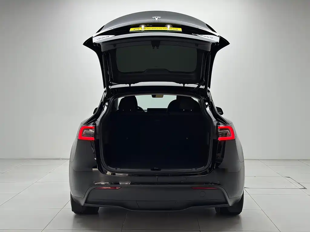 Tesla Model Y 2022 — фото 20
