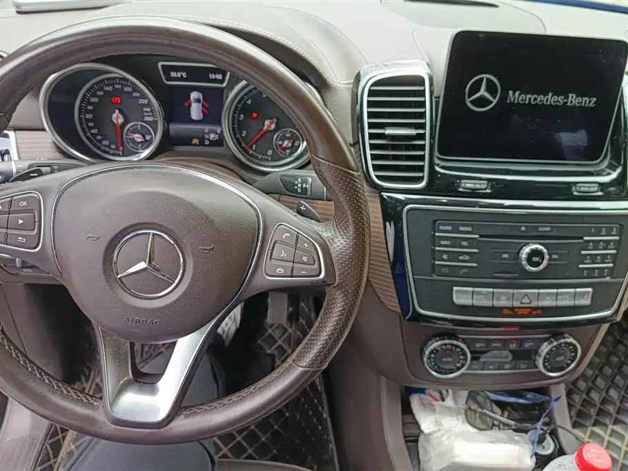 Mercedes-Benz GLE 2018 — фото 11