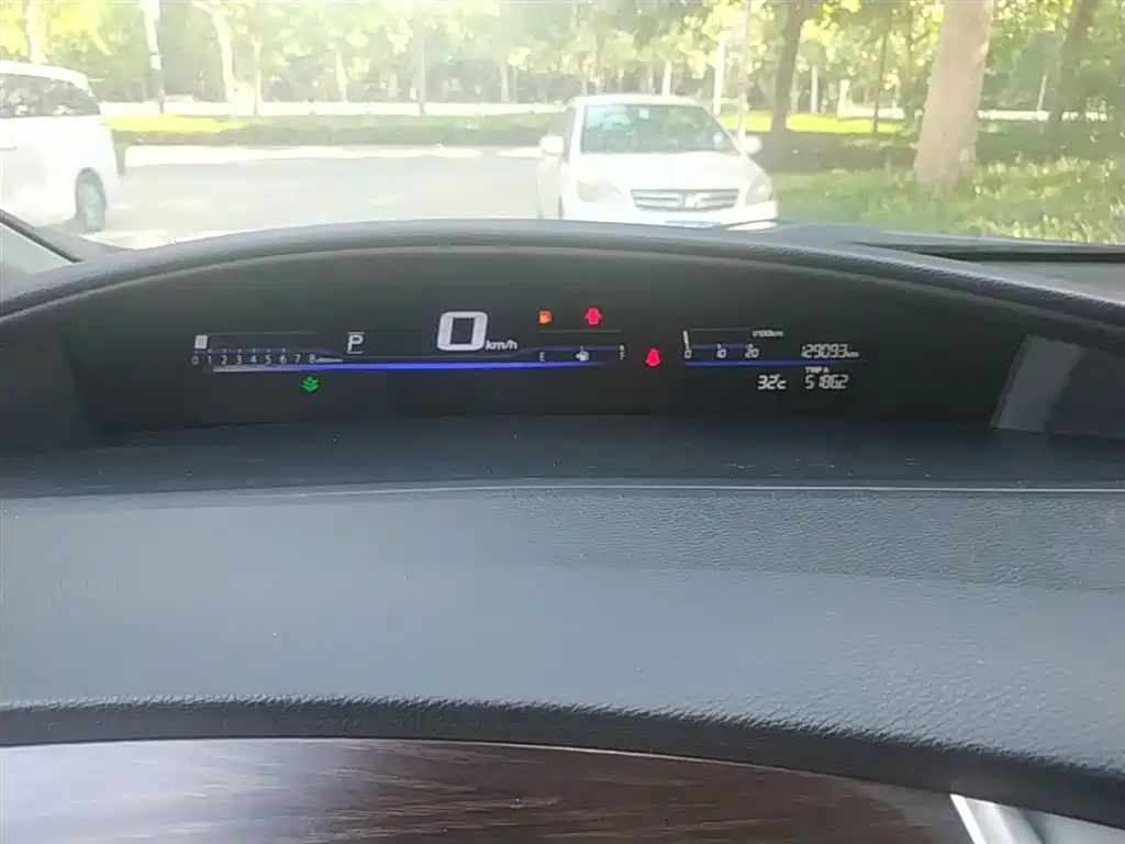 Honda Jade 2015 — фото 12