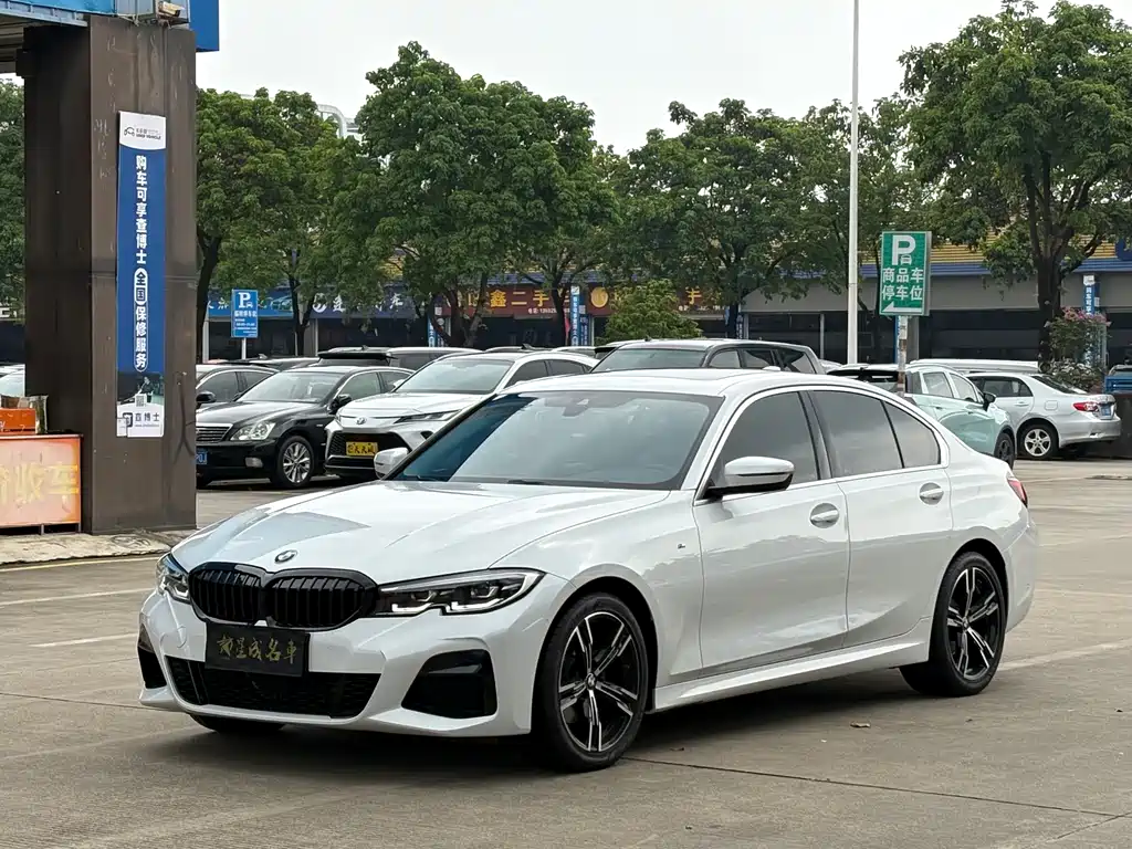 BMW 3 Series 2021