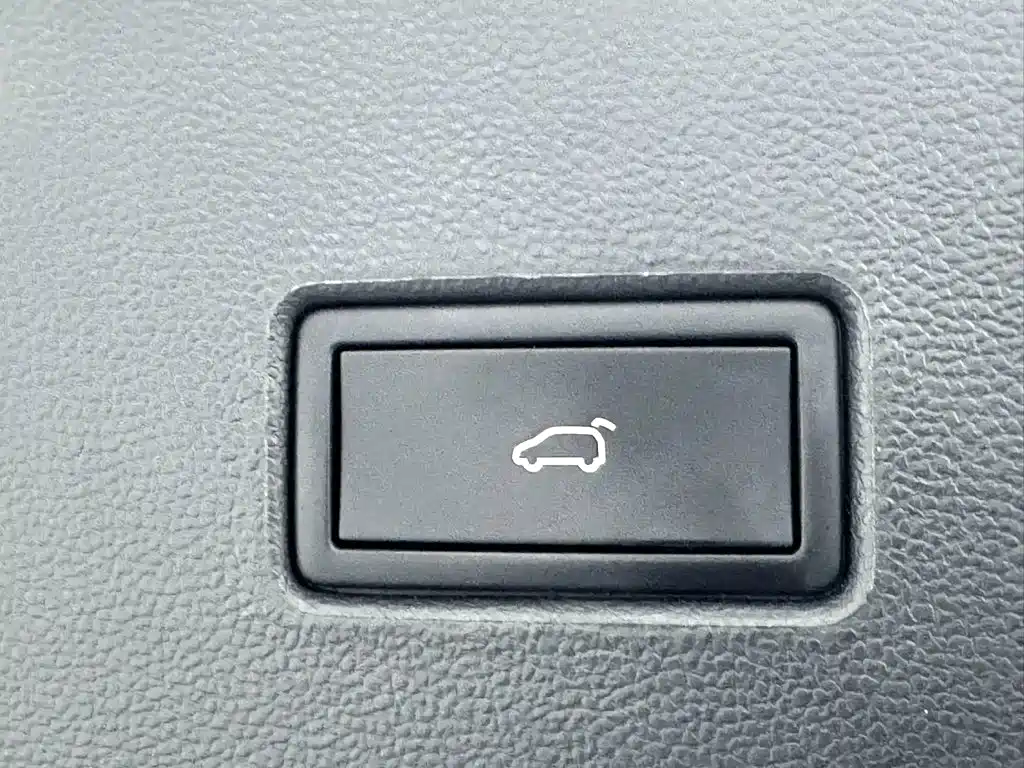 Volkswagen T-Roc 2022 — фото 9