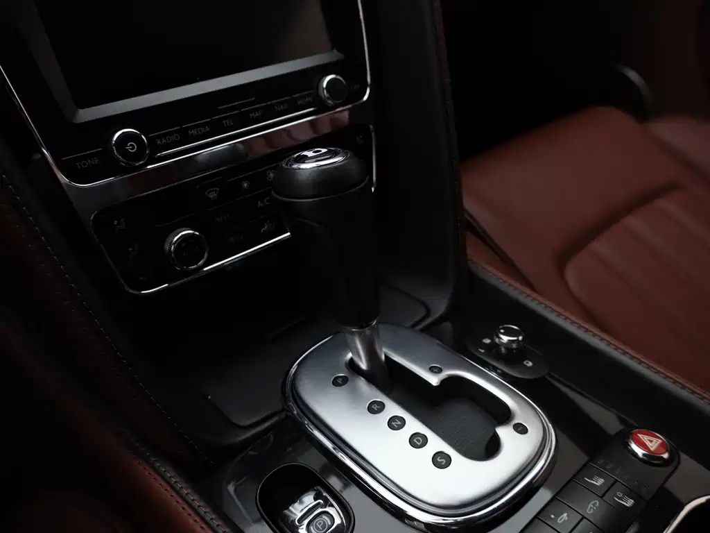 Bentley Continental 2014 — фото 22