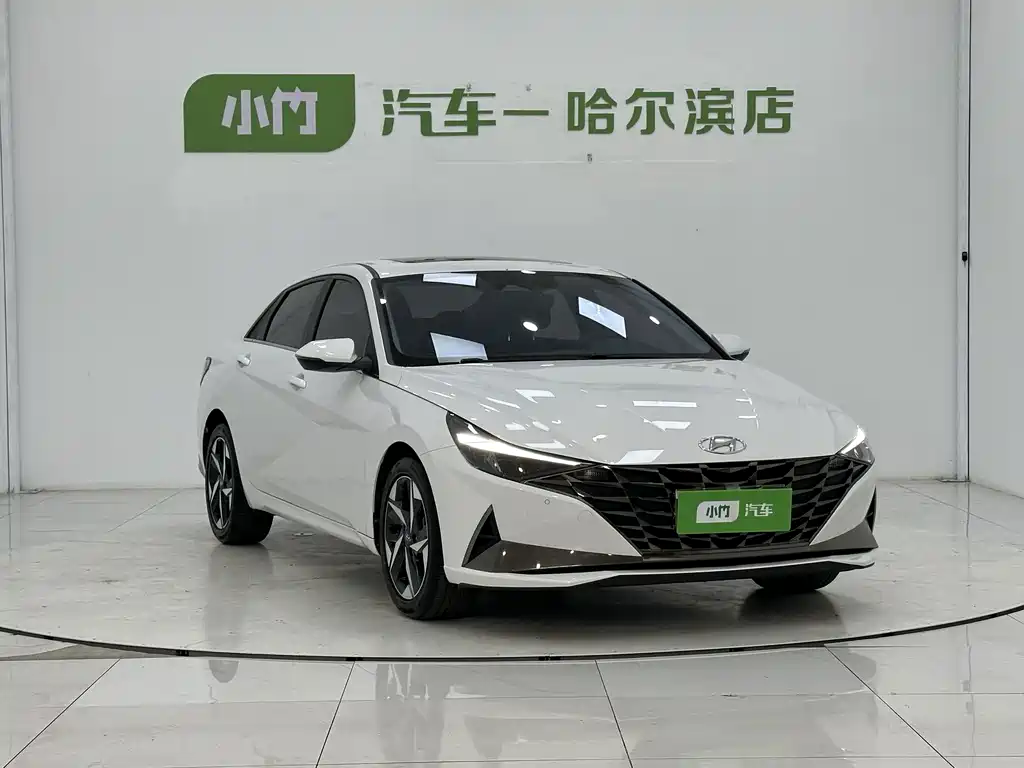 Hyundai Elantra 2022 — фото 3