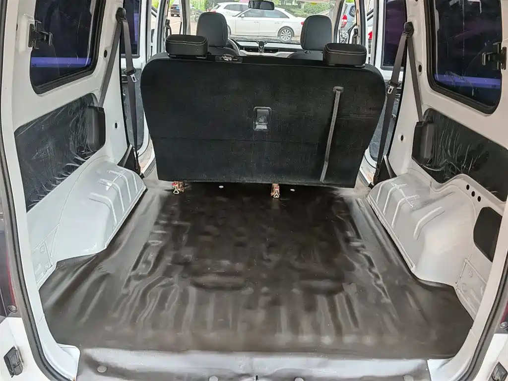 Wuling Hongguang PLUS 2025