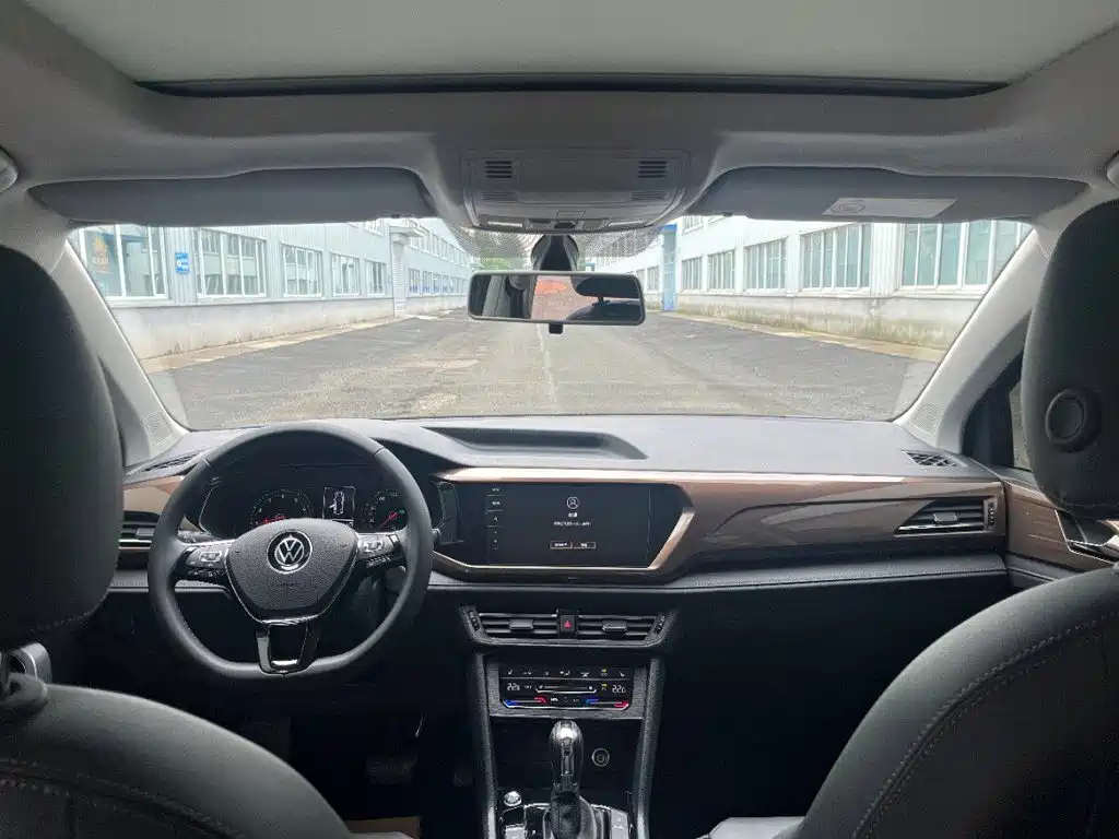 Volkswagen Tharu 2021