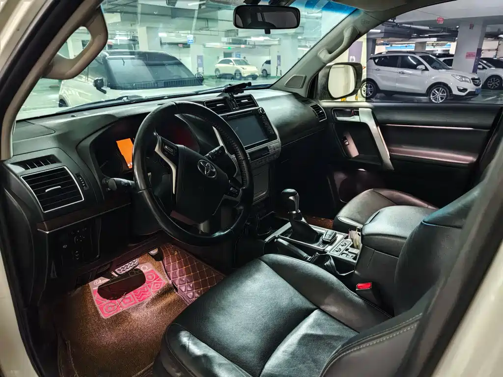 Toyota Prado 2019 — фото 11
