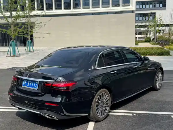 Mercedes-Benz E-Class 2021