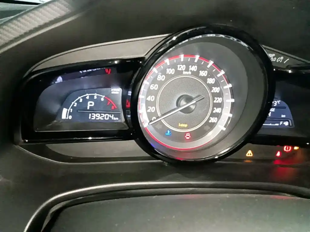 Mazda 3 Axela 2016 — фото 12