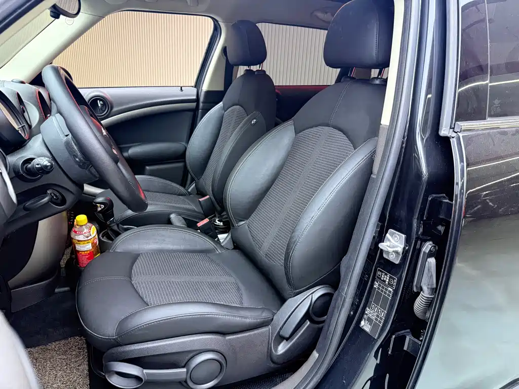 MINI Countryman 2012