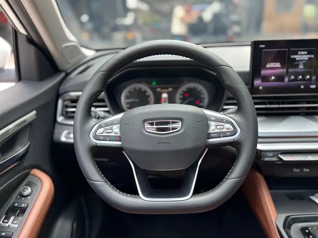 Geely Vision X6 2023 — фото 11