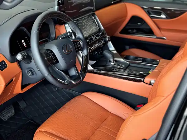 Lexus LX 2025
