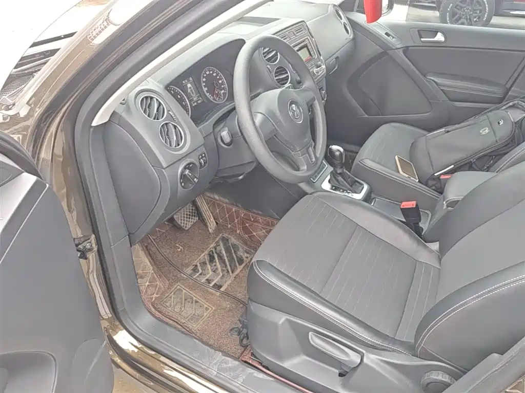 Volkswagen Tiguan 2018 — фото 16