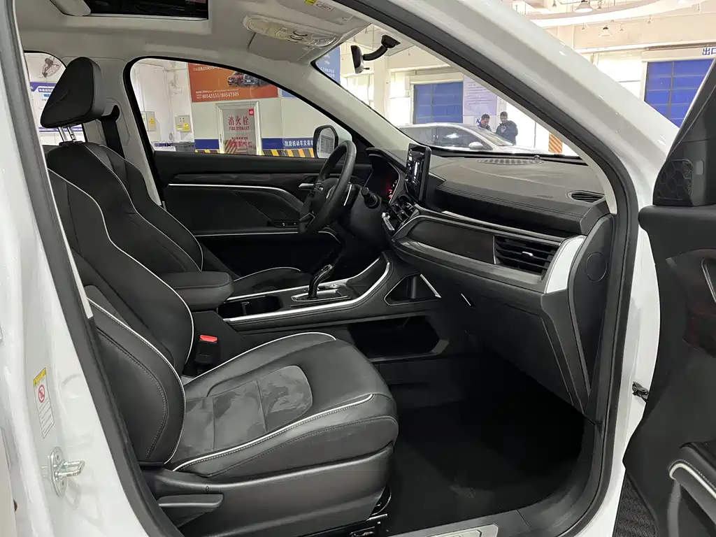 Haval H6 2022 — фото 10