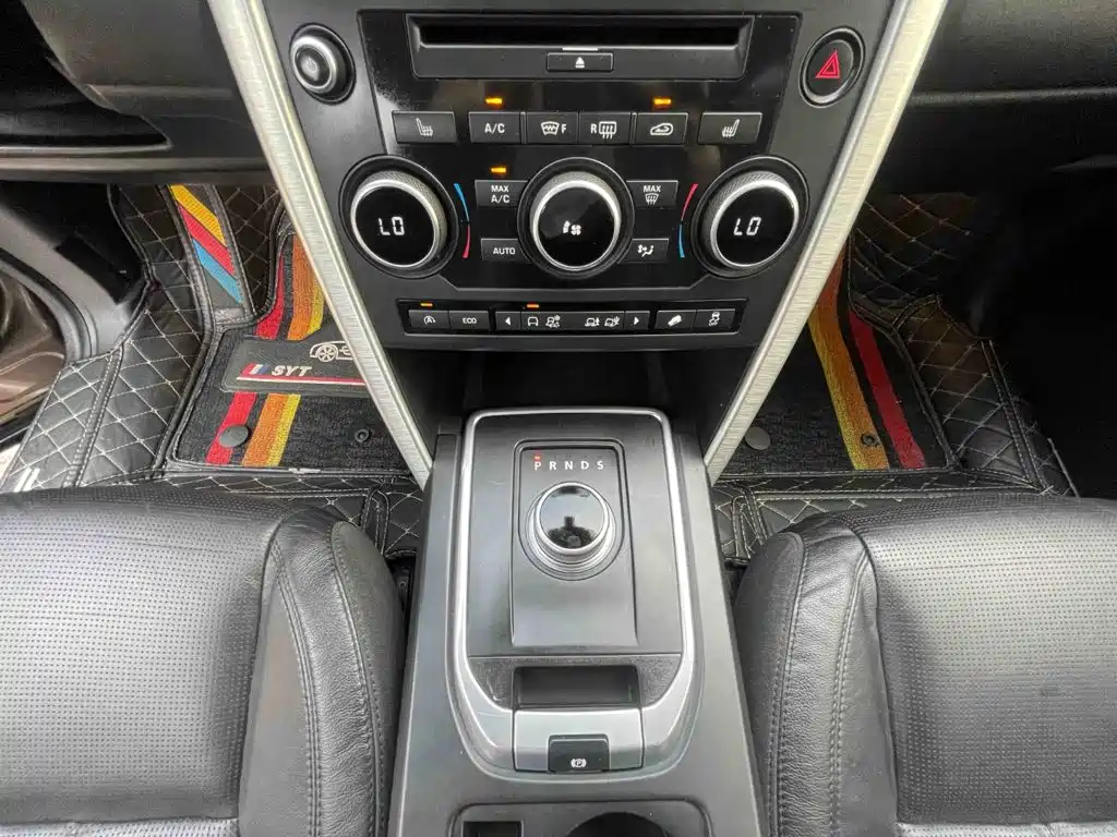 Land Rover Discovery Sport 2015 — фото 18
