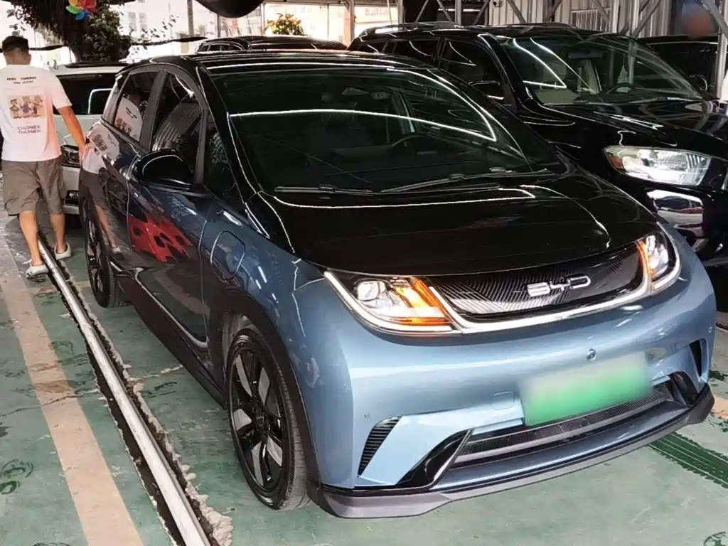 BYD Dolphin 2023
