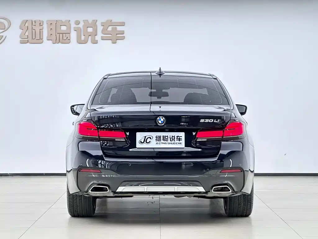 BMW 5 Series 2023 — фото 13