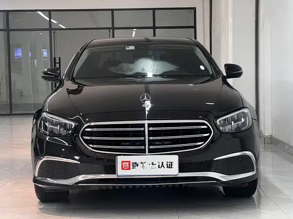 Mercedes-Benz E-Class 2022